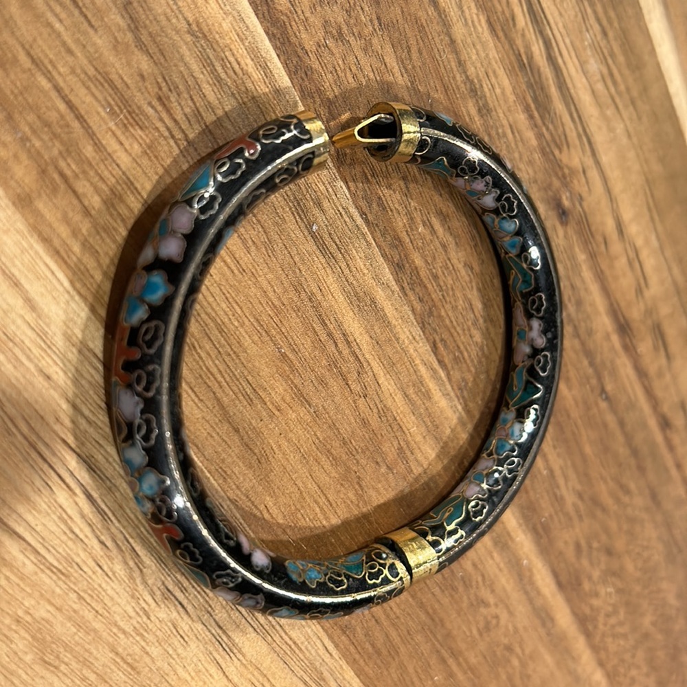 Black Turquoise Cloisonne Floral Bangel Bracelet - Picture 3 of 3